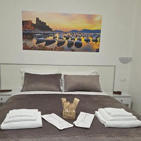 Arcobaleno Sulle 5 Terre 3* لا سبيتسْيا