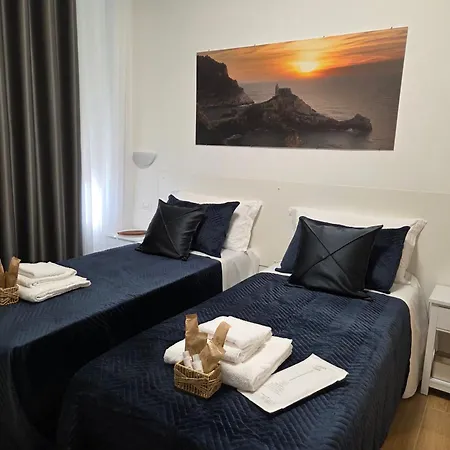 Pensión Arcobaleno Sulle 5 Terre 3*