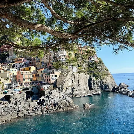 Arcobaleno Sulle 5 Terre 3*